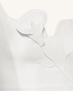 3D Vine-Appliqué Asymmetric Sweetheart Gown - White